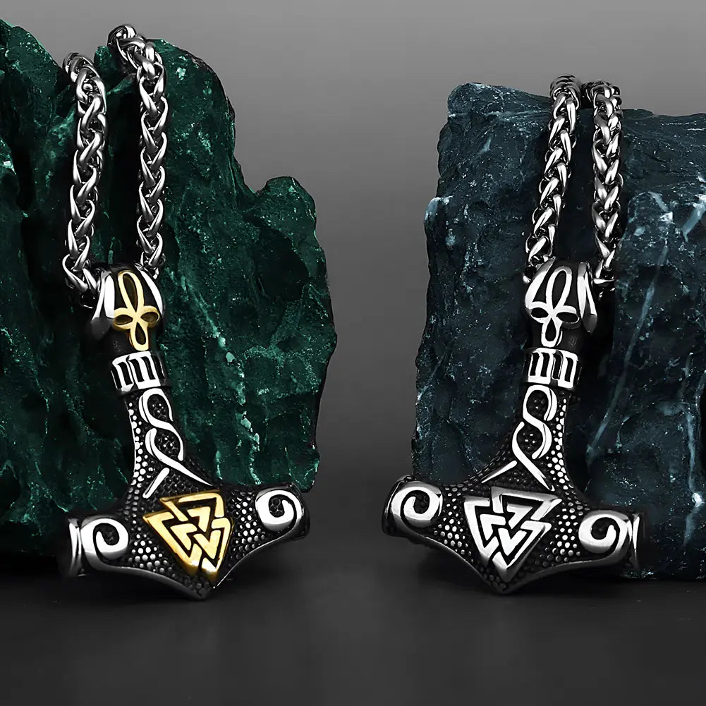 Thors Hammer Kette mit Symbol Triquetra