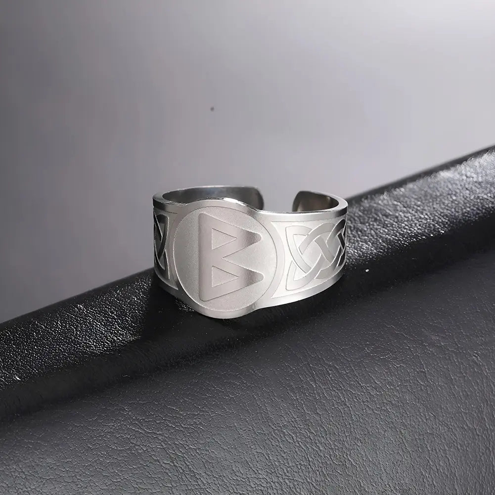 Wikinger Ringe mit Berkano