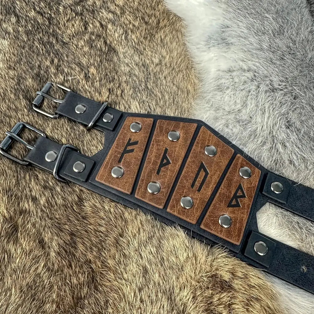 Wikinger Schmuck für Männer und Runen
