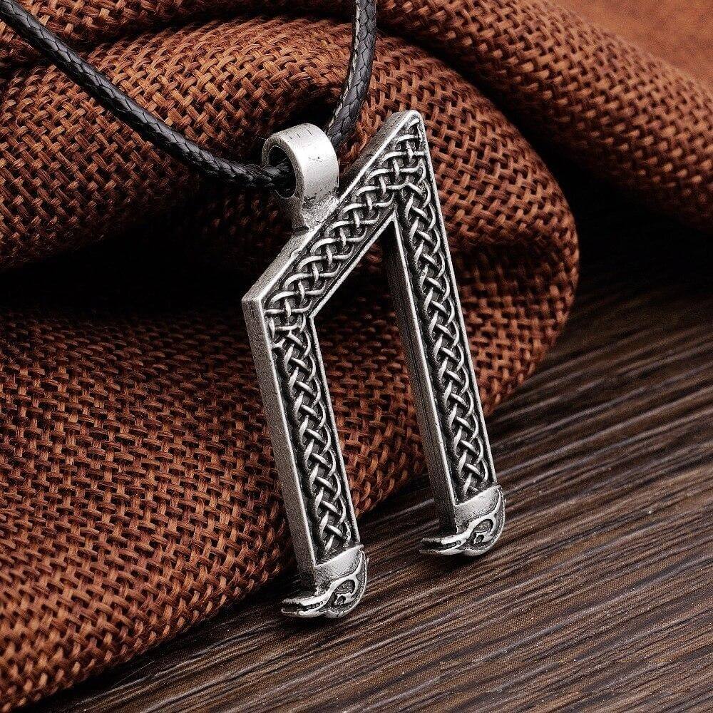 Keltischer Schmuck mit Uruz Rune