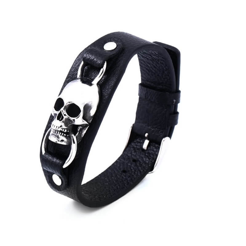 Viking Armreif mit Totenkopf