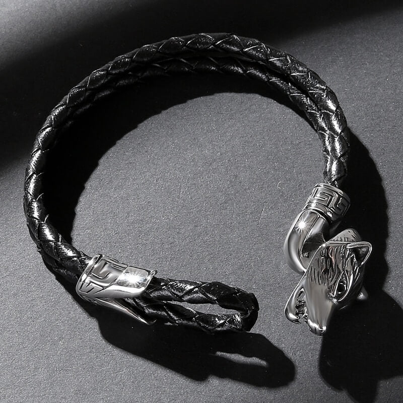 Viking Armreif mit Wolf Head