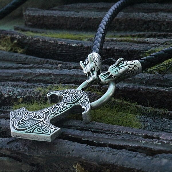 Wikinger Halskette mit Triskel und Mjolnir