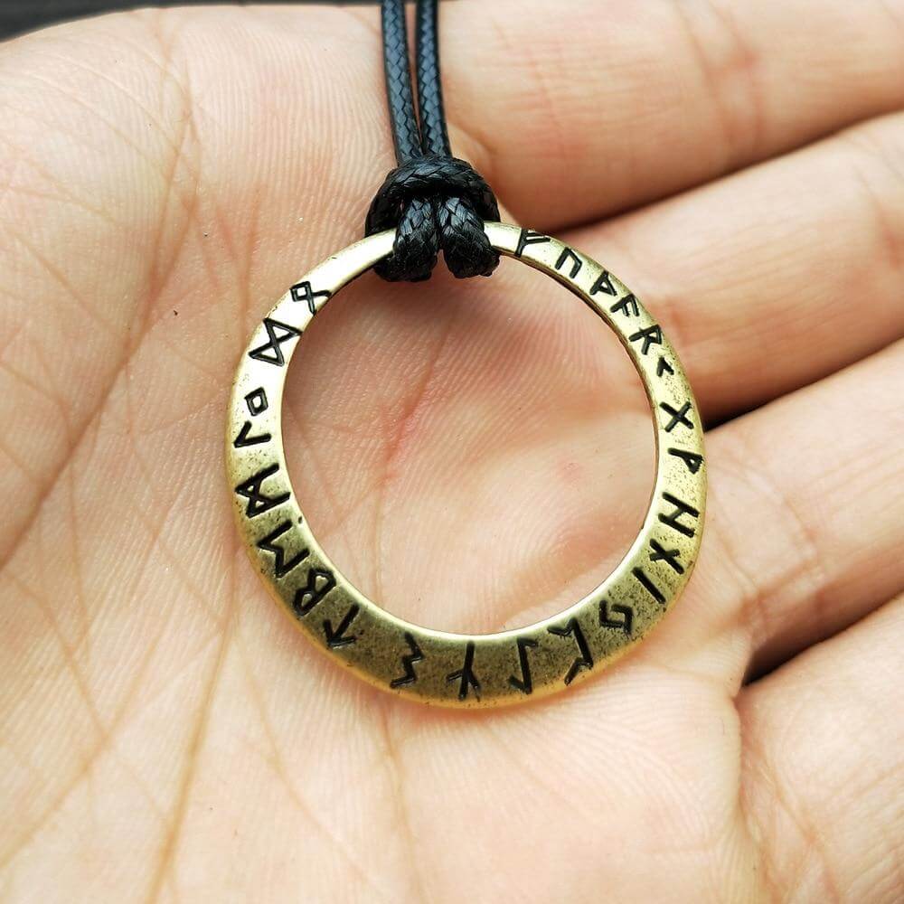 Wikinger Kette Damen mit Futhark Runes
