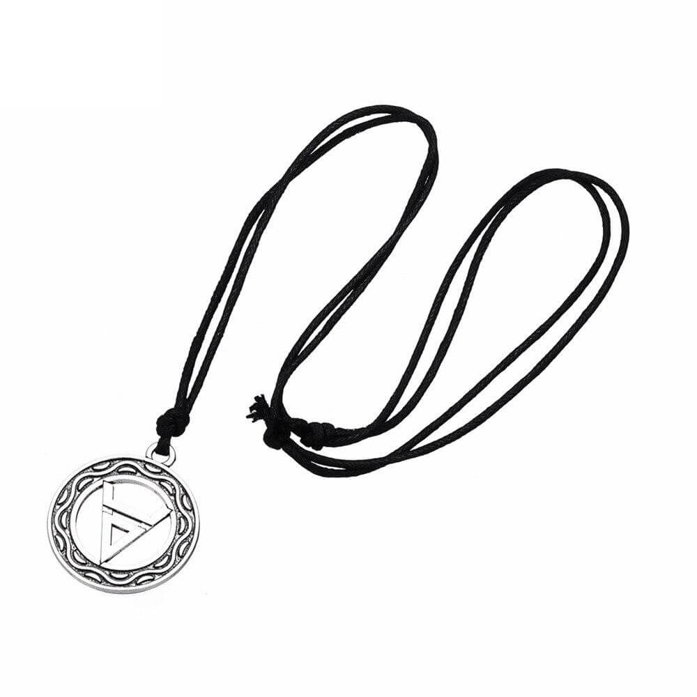 Wikinger Kette Damen mit Gungnir Symbole