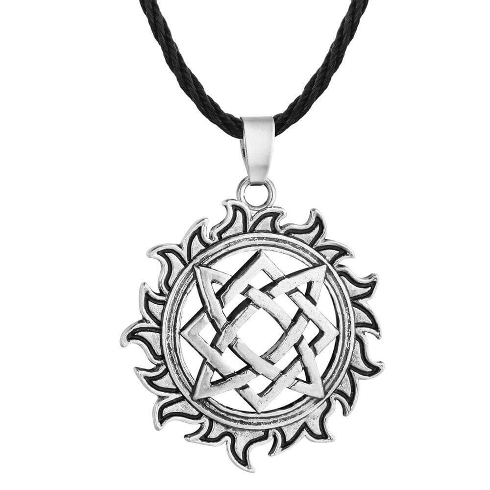 Wikinger Schmuck mit Kolovrat Slavic