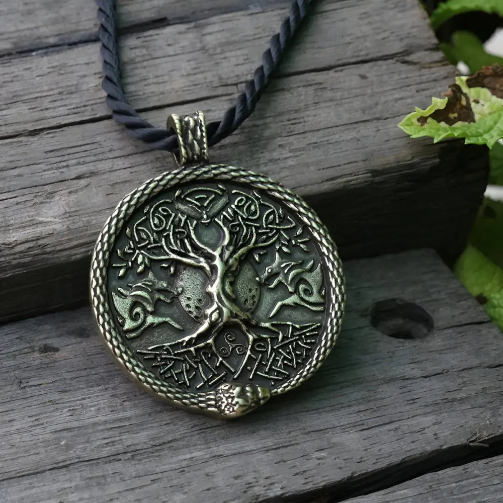 Bronze Wikinger Halskette mit Yggdrasil und Wölfe