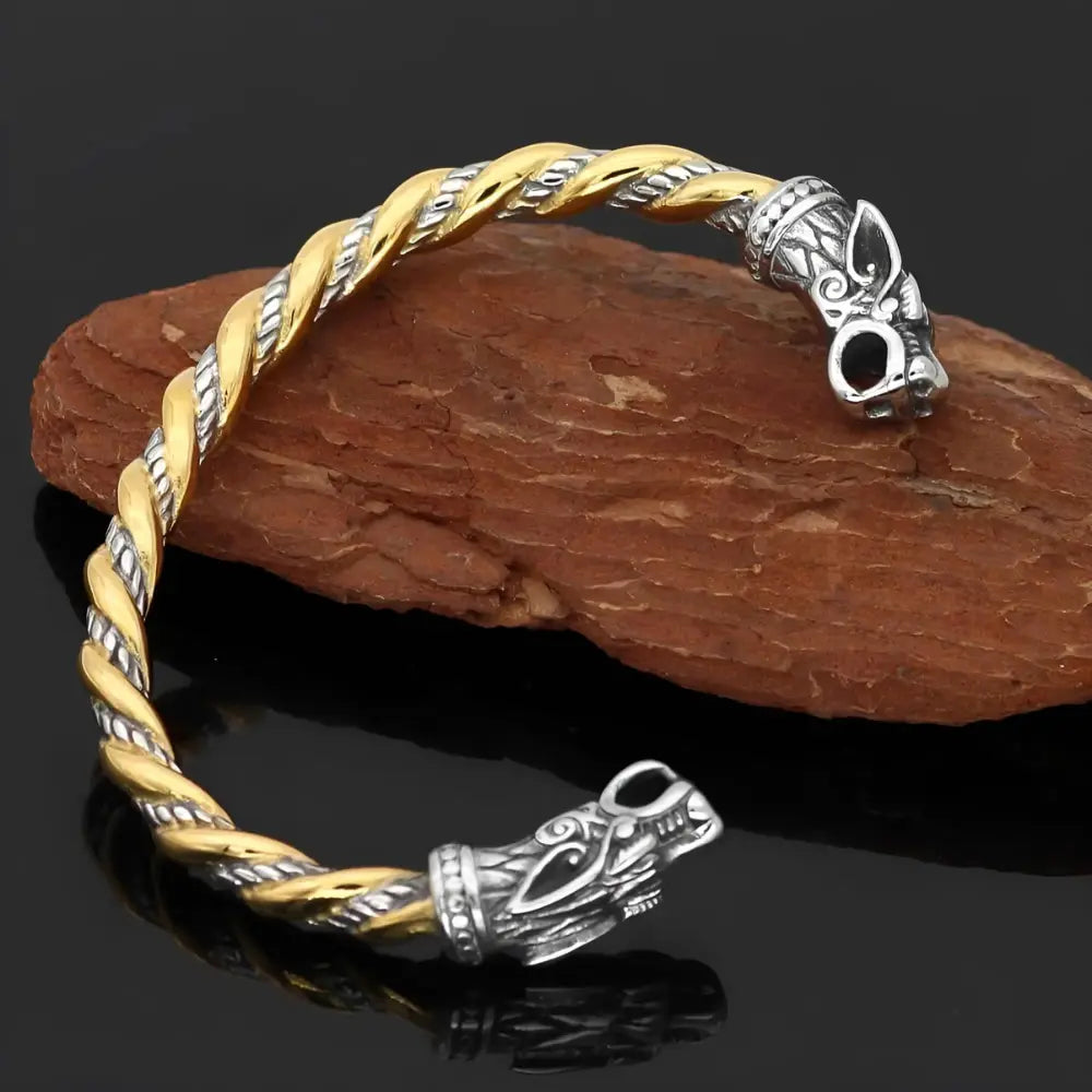 Goldene Wikinger Armband mit Göttlicher Wolf