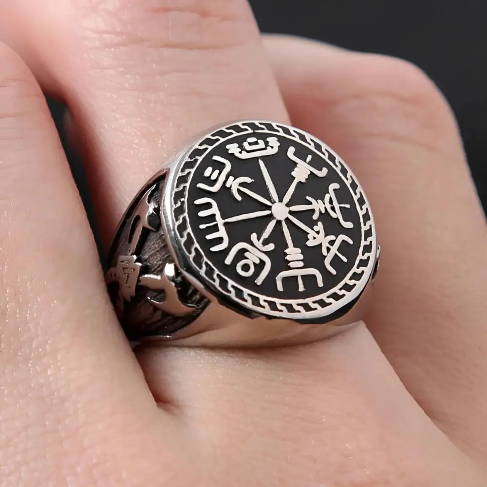 Vikings Ring mit Kompass