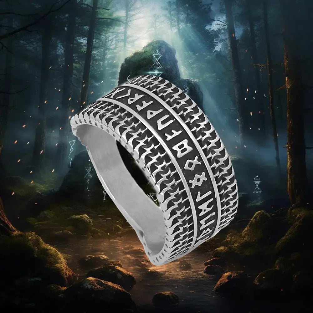 Wikinger Ring mit Alter Futhark