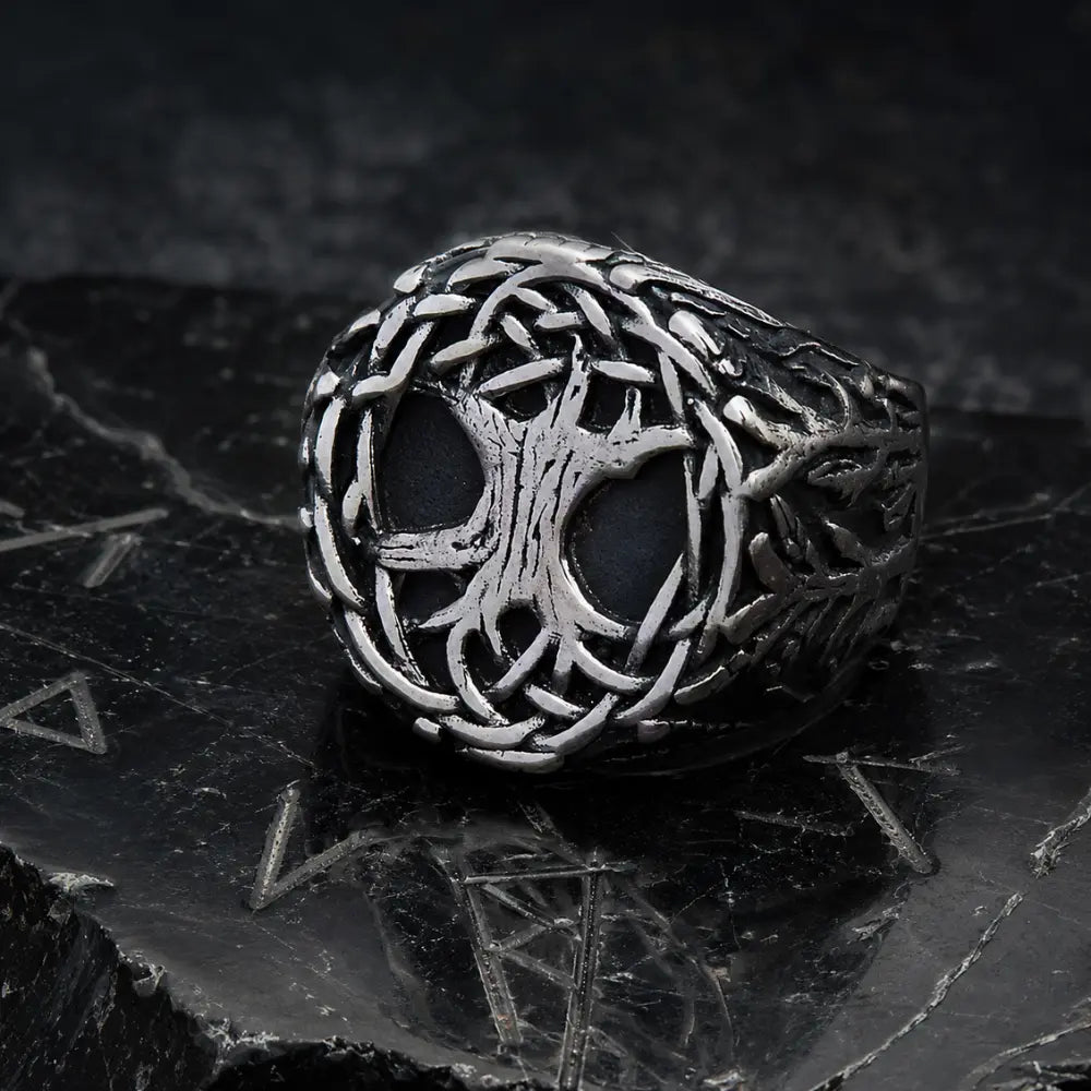 weltenbaum ring runen obsidian mythologie studio hintergrund