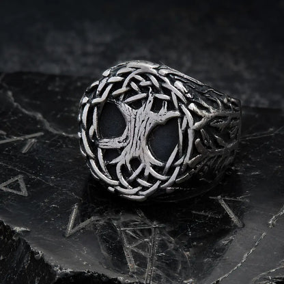 weltenbaum ring runen obsidian mythologie studio hintergrund