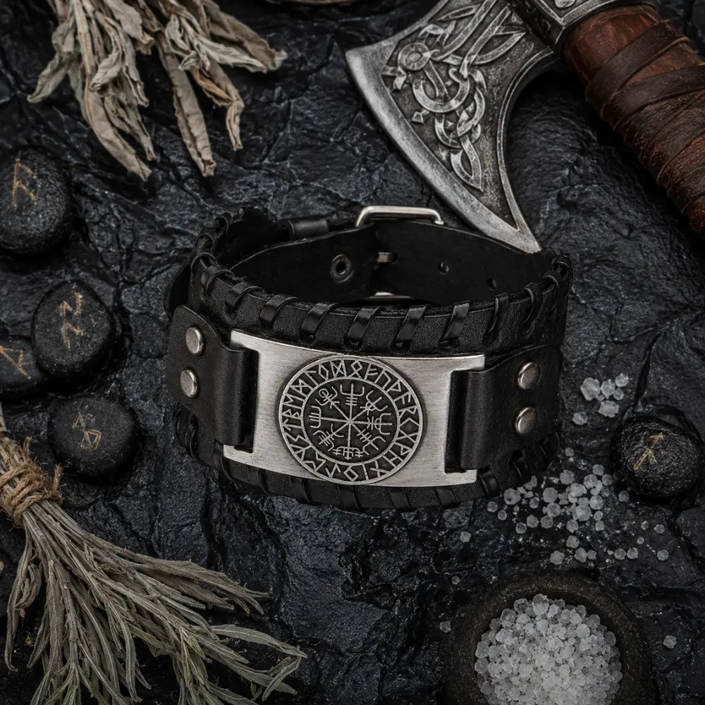 wikinger armband vegvisir flatlay runensteine obsidian
