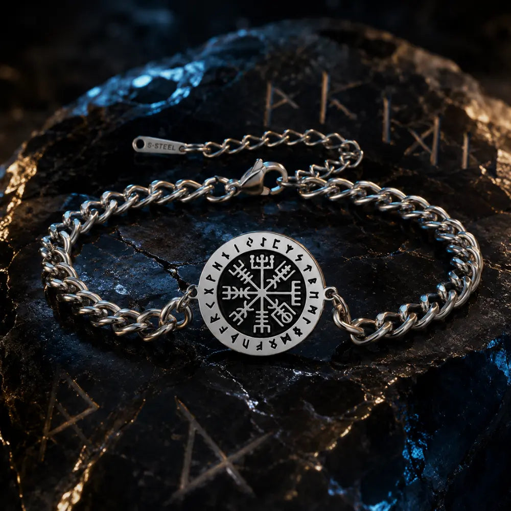 wikinger armreif vegvisir runen obsidian mythologie studio hintergrund