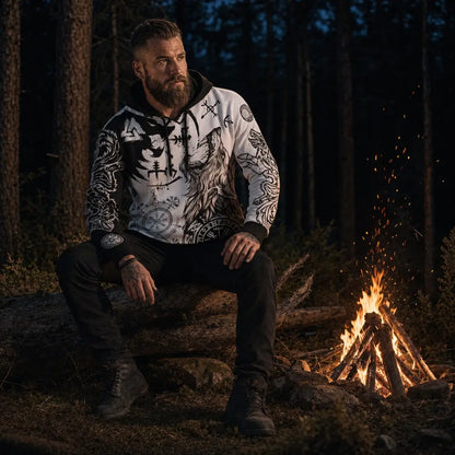 wikinger hoodie lagerfeuer nachts kiefernwald atmosphaere