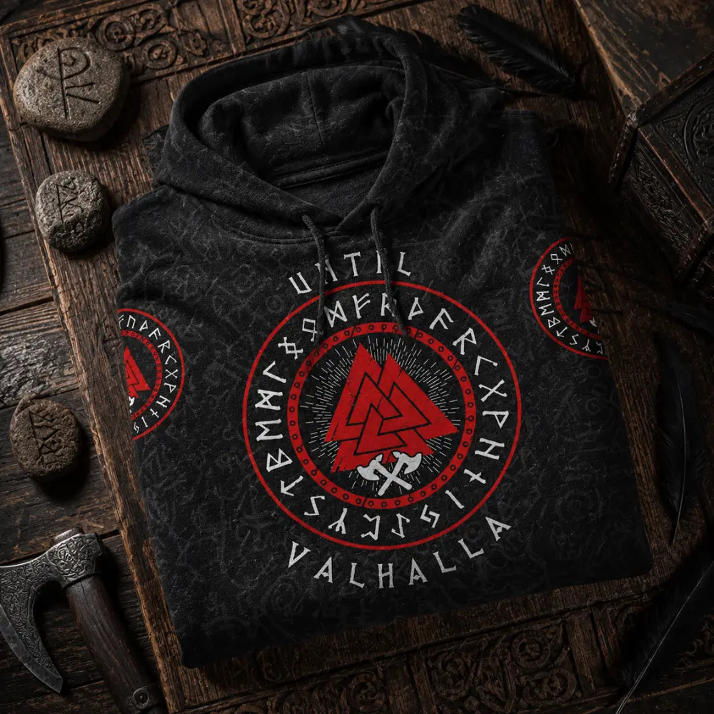 wikinger hoodie until valhalla flatlay holz runen axt deko