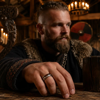 wikinger ring getragen hand mann met halle