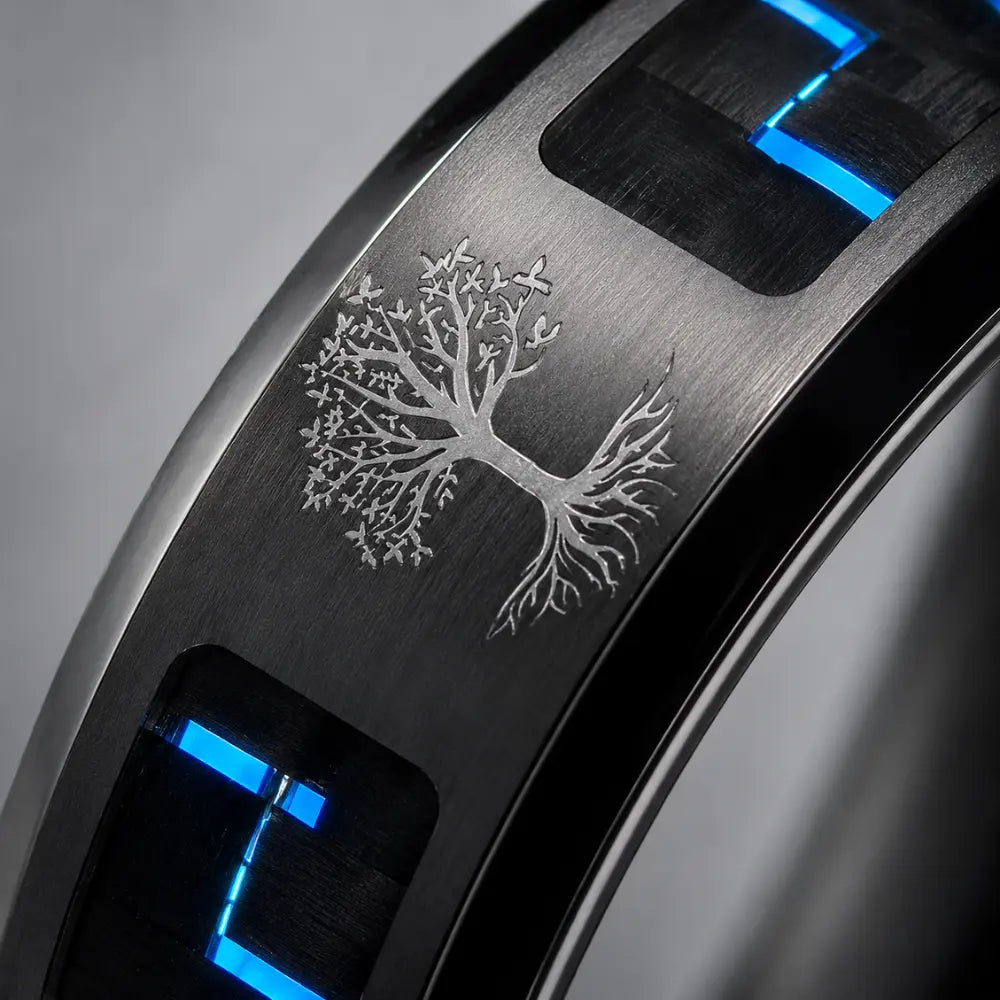 wikinger ring yggdrasil baum gravur makro detail schwarz