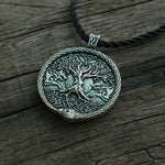 Keltische Halskette mit Yggdrasil und Fenrir