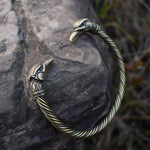 Keltisches Armband mit Krähen